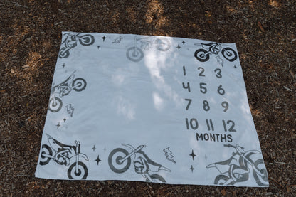 Moto Milestone Blanket