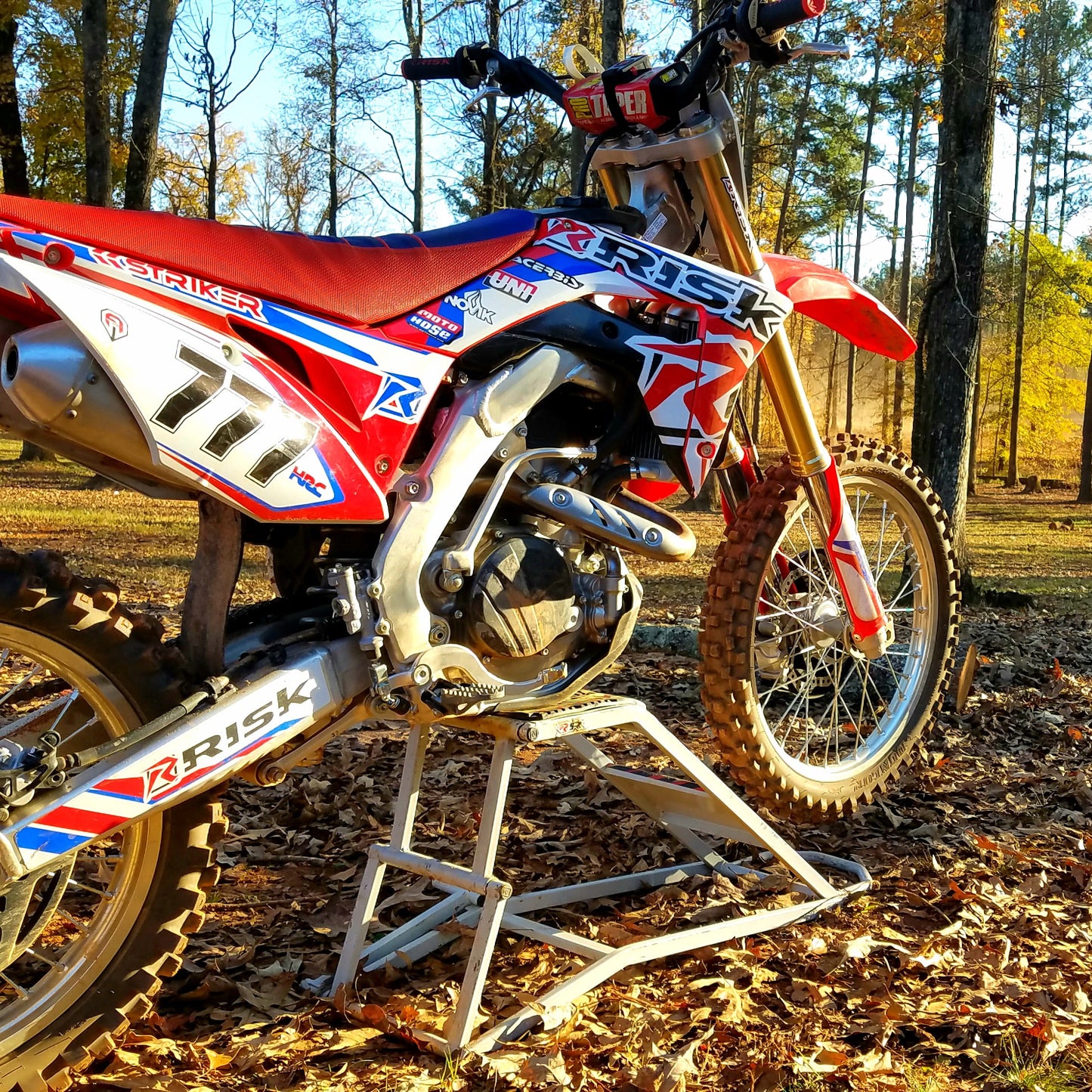 RR1 Ride-On Motocross Lift / Stand